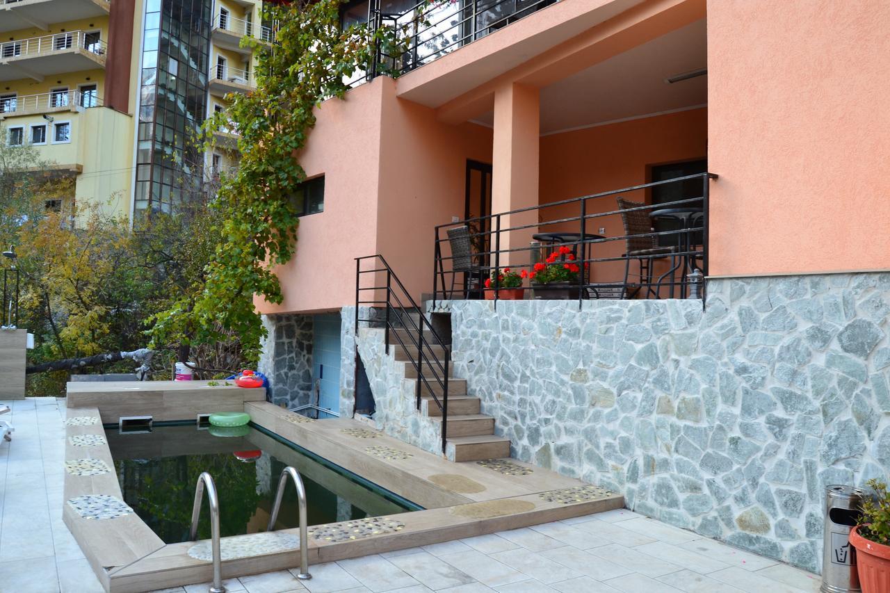 Hotel Holiday Maria Băile Herculane Exterior foto